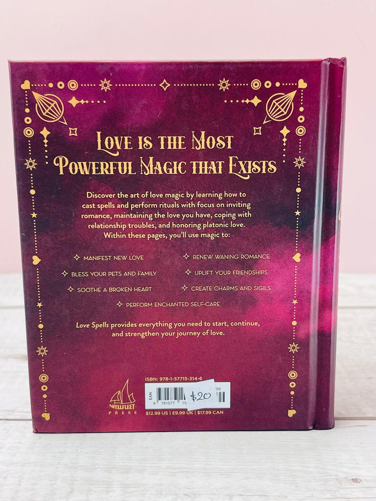 Love Spells: An Enchanting Spell Book of Potions & Rituals: Volume 3