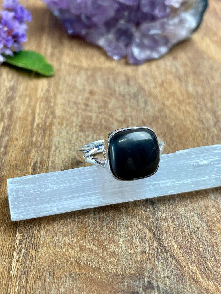 Shungite Silver Ring Size 8 - Protection from EMF's.