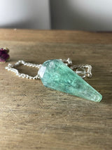 Green Fluorite Pendulum with Chakra Chain – Energy Clearing & Mental Clarity