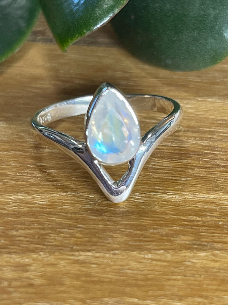 Rainbow Moonstone Silver Ring - Size 6